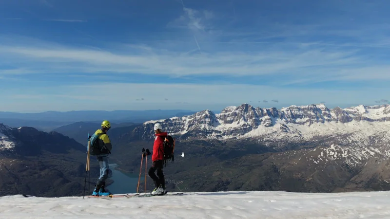 Featured image for post: Feniás (2.846m) - Skimo primaveral...