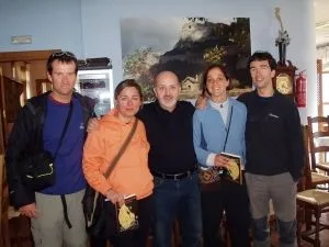 CON OTRO ILUSTRE