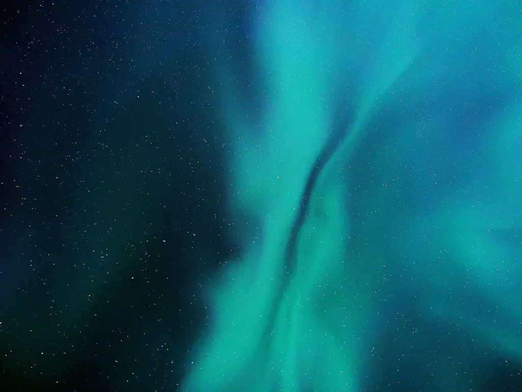 Hay que contar que, si el cielo está despejado, las auroras boreales te van a quitar horas de sueño...