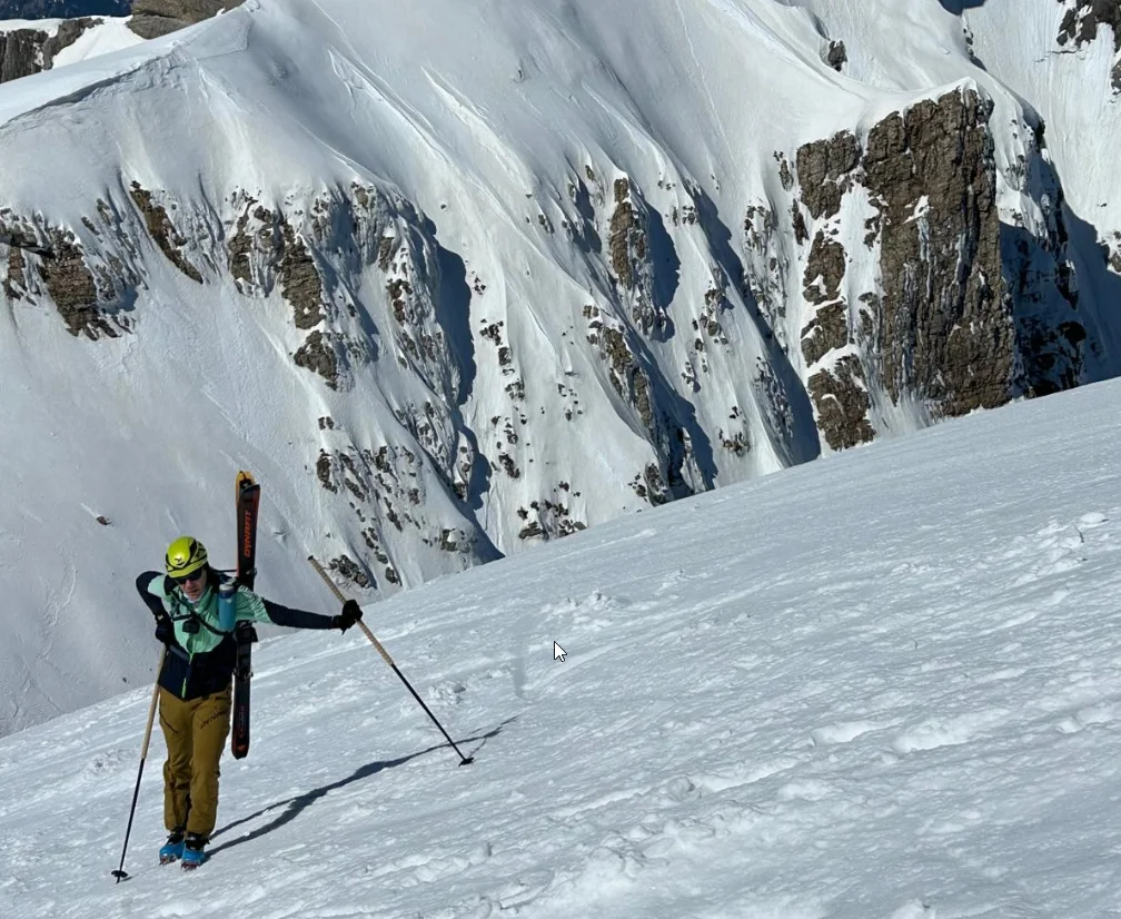 aspe-2645m-skimo-por-la-cara-sur - subiendo2