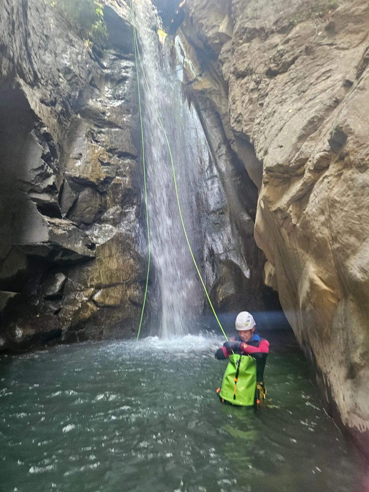 barranco-de-las-12-cascadas-de-liri-2 -