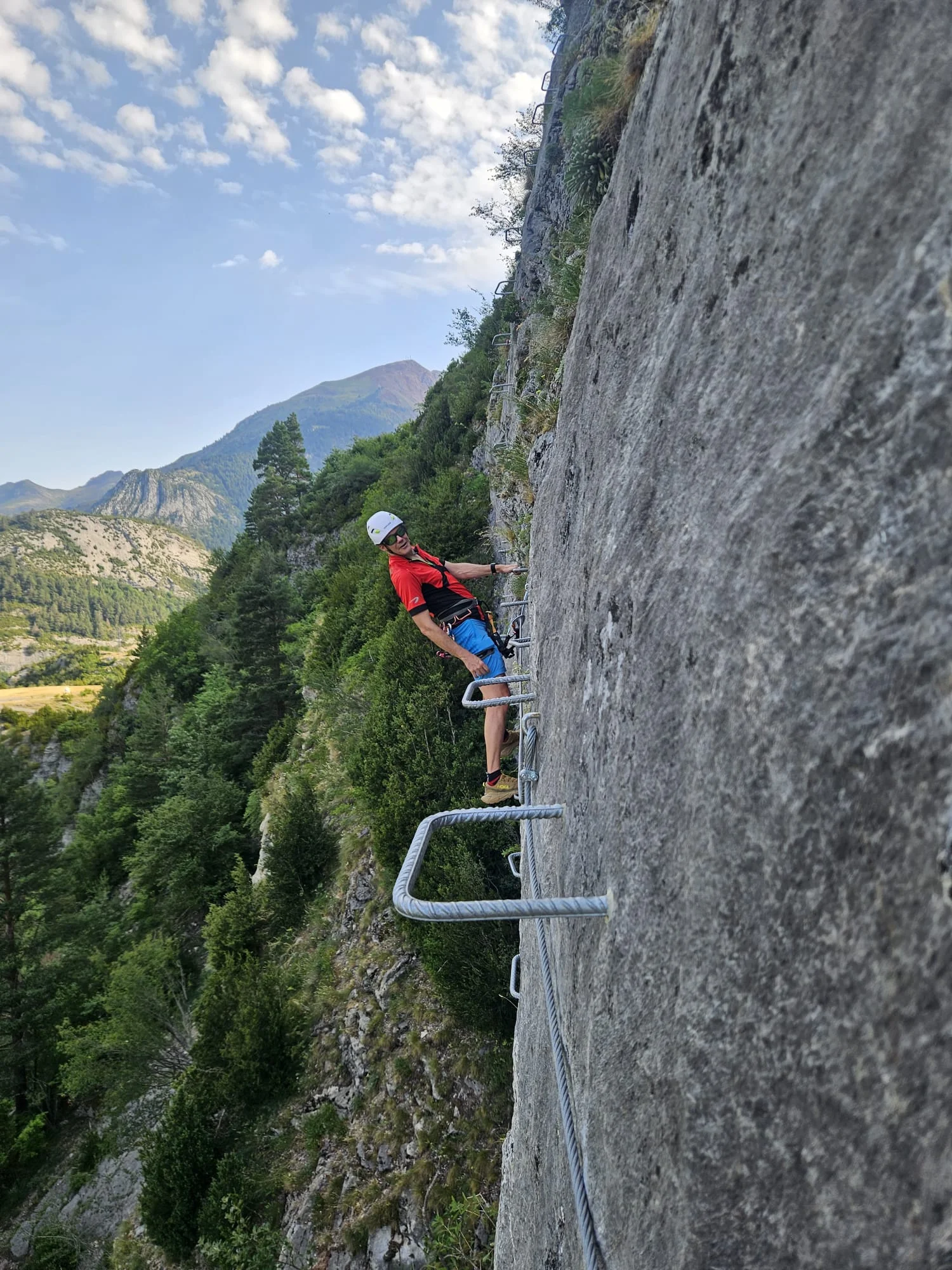 vía-ferrata-pared-de-iserías -